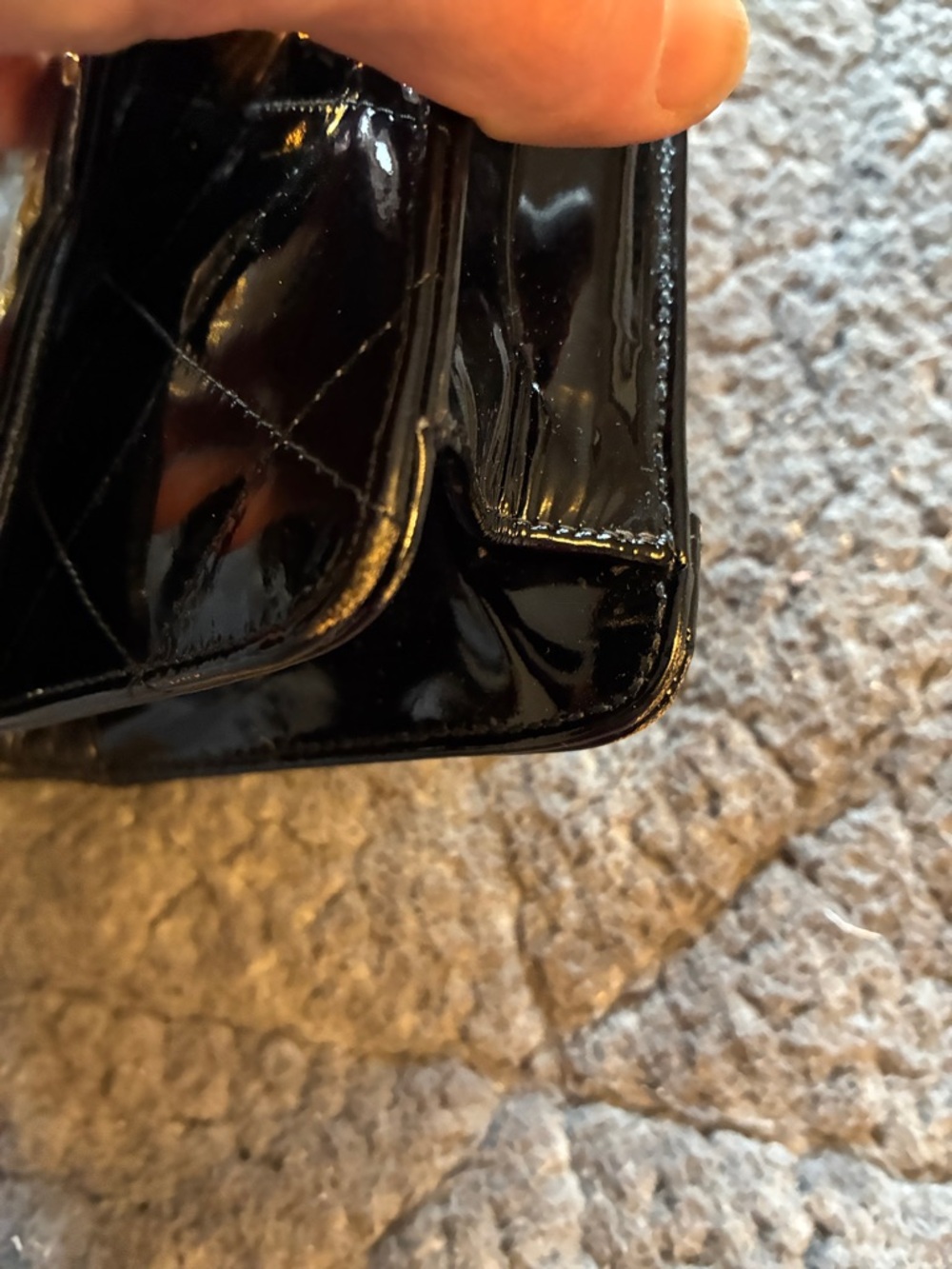 CHANEL Diana Black Patent Quilted Shoulder Bag with Gold Chain⭐️ - Picture 5 of 6